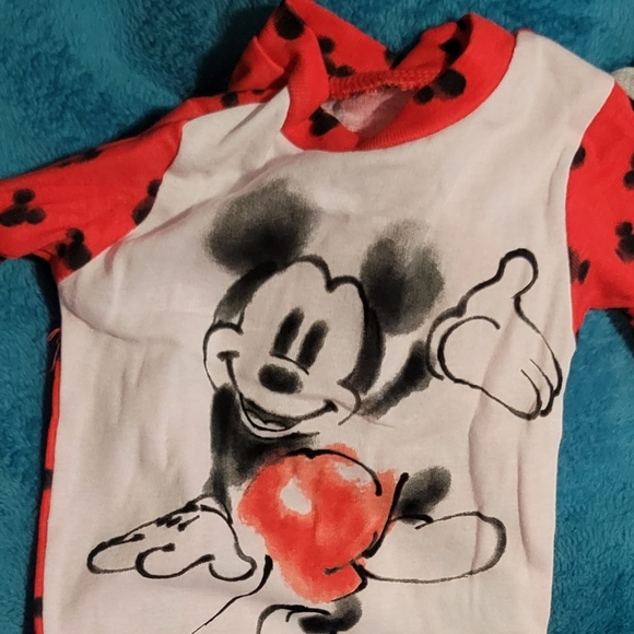 Pj Set Disney Mickey Mouse 12 months 4 Piece Unisex Boys New NWT - Picture 11 of 16